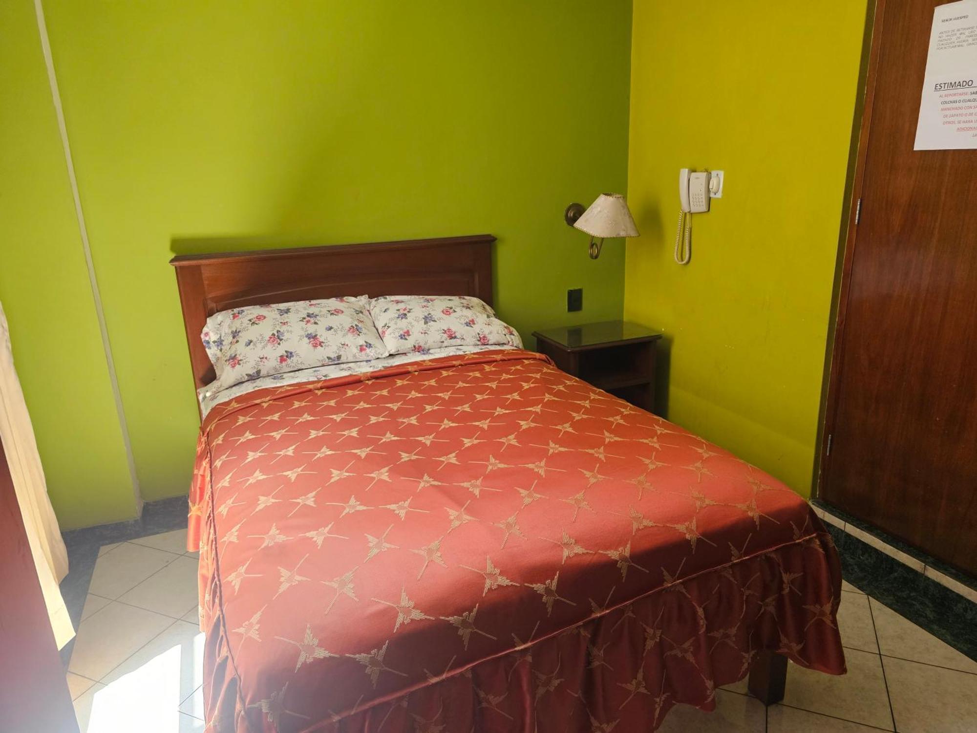 Hotel Atenas 2*